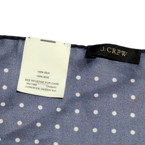 J.Crew Italian Silk Pocket Square in Classic Polka Dot Quiet Luxury - Picture 4 of 5